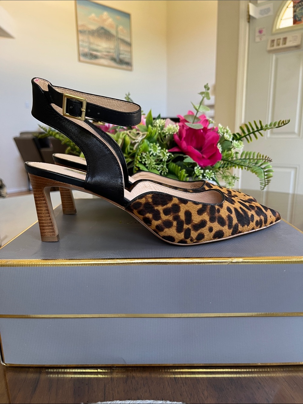 Louise at cie leopard print pointy heels, NWT, 8.5